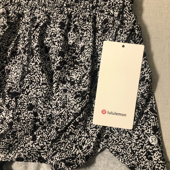 NWT Lululemon 5” Track that Shorts size 4 - Picture 5 of 9